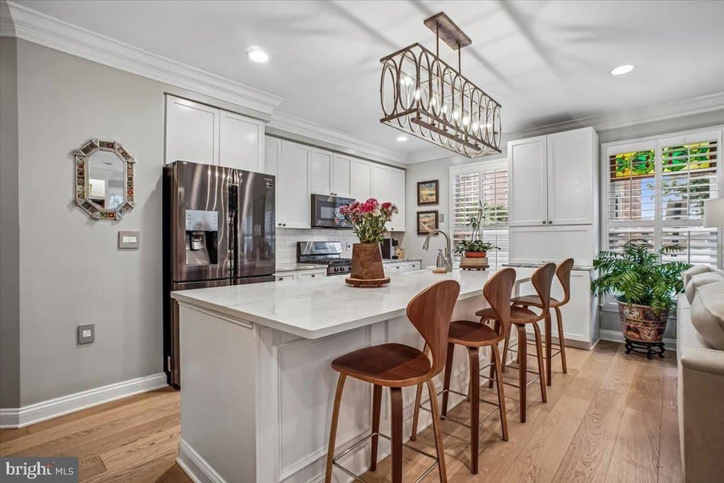 1115 Cameron St Unit 103