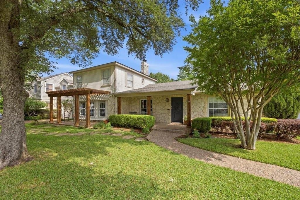 3724 Hilltop Rd, Fort Worth