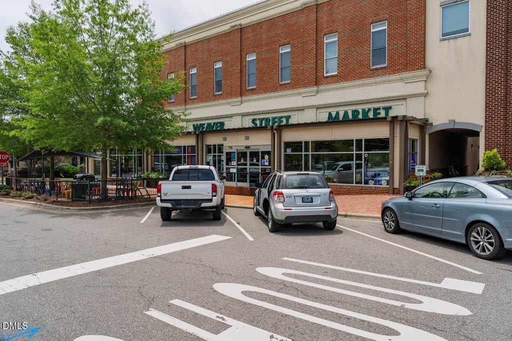 700 Market St Unit 207, Chapel Hill