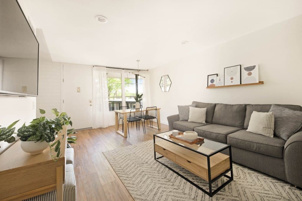 3831 West End Ave Apt 20, Nashville