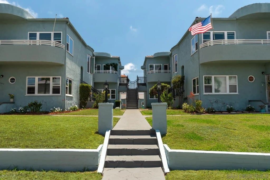 349-63 D Ave, Coronado