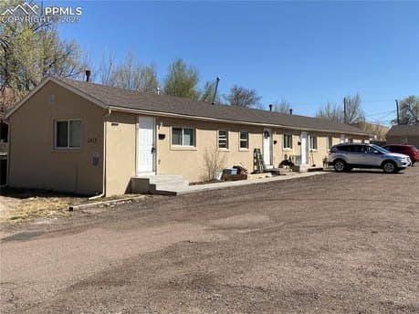 2413 E Saint Vrain St