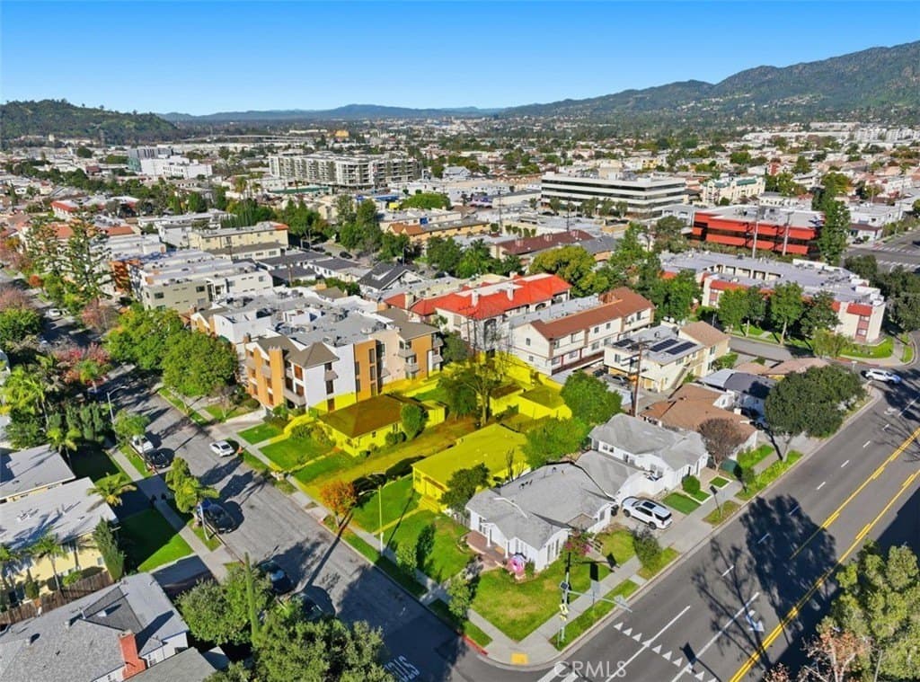 405 Hawthorne St, Glendale