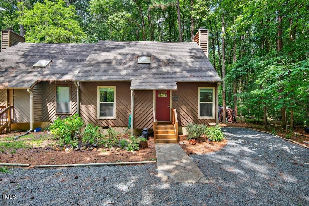 111 Hidden Valley Dr, Chapel Hill