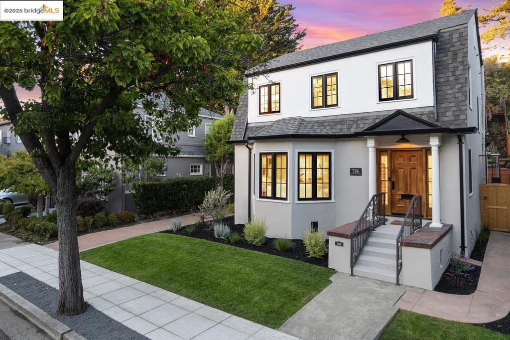 786 Trestle Glen Rd, Oakland