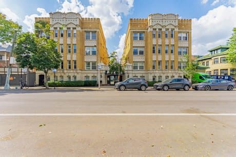 4240 N Clarendon Ave Apt 309N