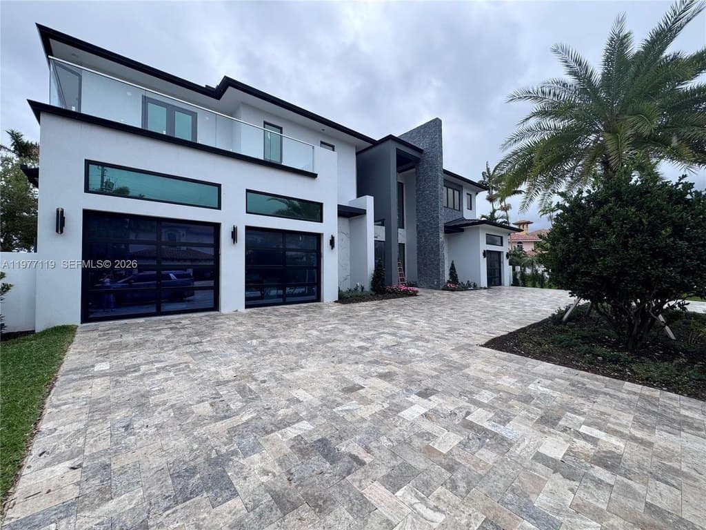 2848 NE 26th Pl, Fort Lauderdale