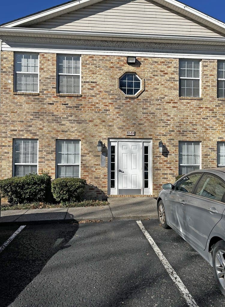 804 Churchill Xing, Madison