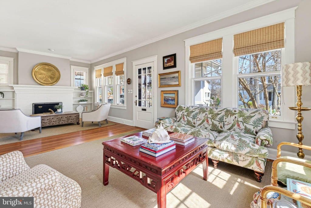 1816 N Kenmore St, Arlington