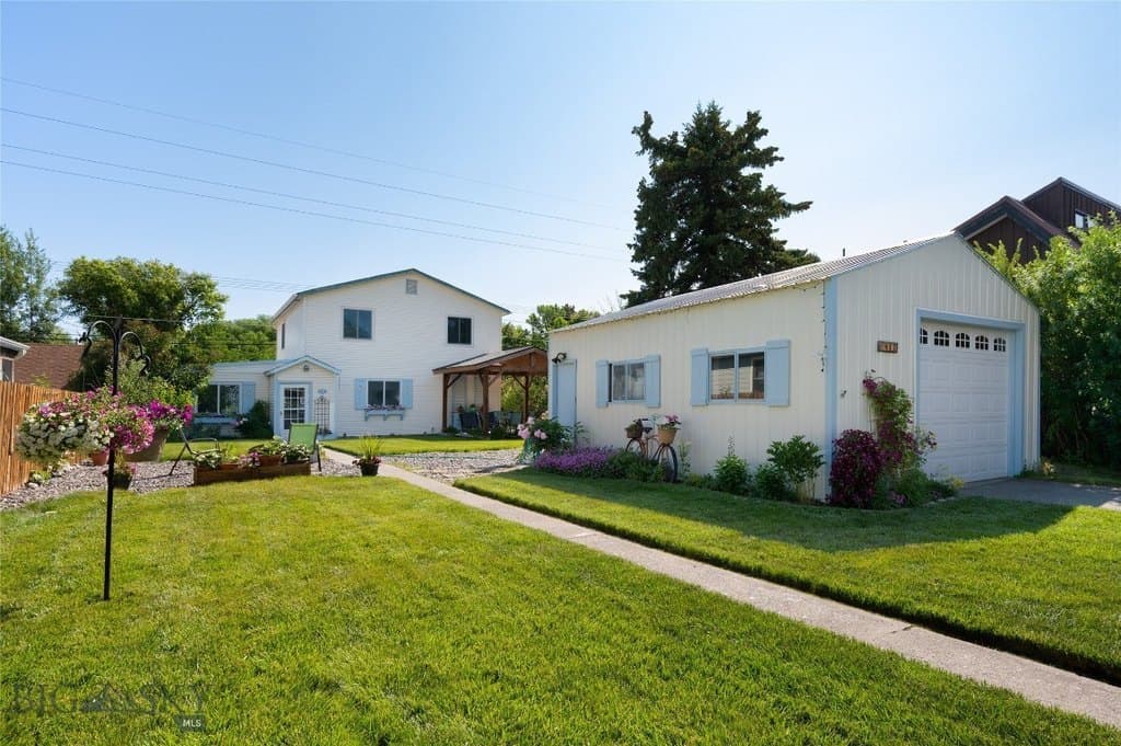 411 S 12th St, Livingston