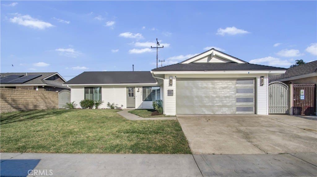 19652 Trident Ln, Huntington Beach