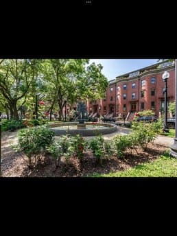 19 Worcester Sq Apt 1