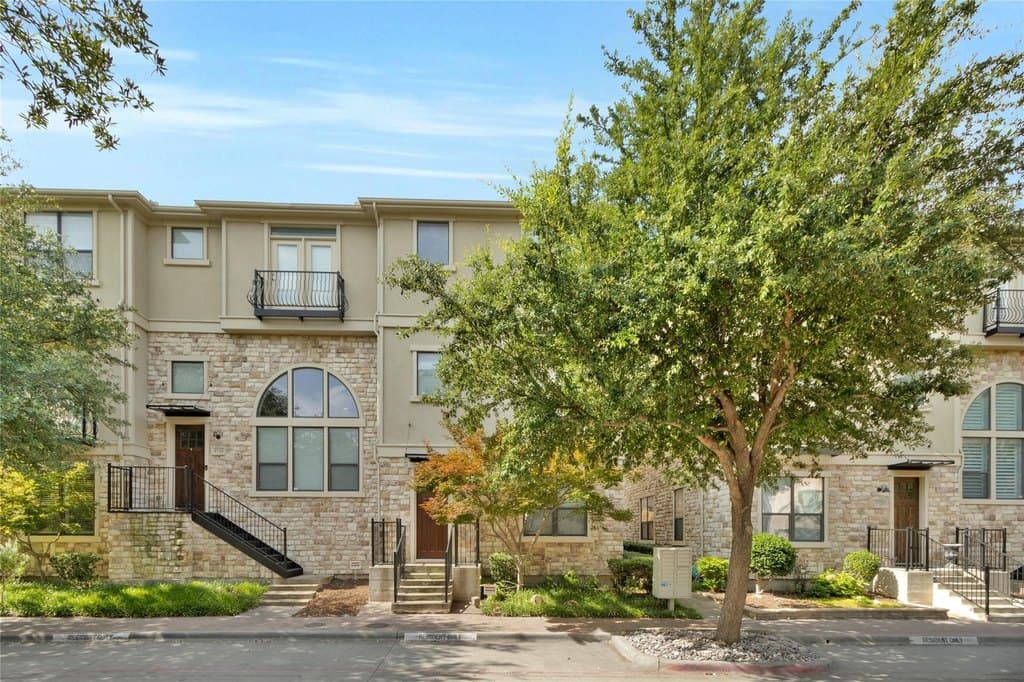 5724 Robbie Rd, Plano