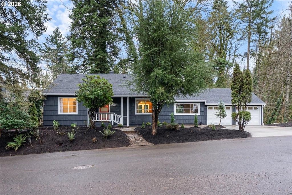 2550 Jolie Pointe Rd, West Linn