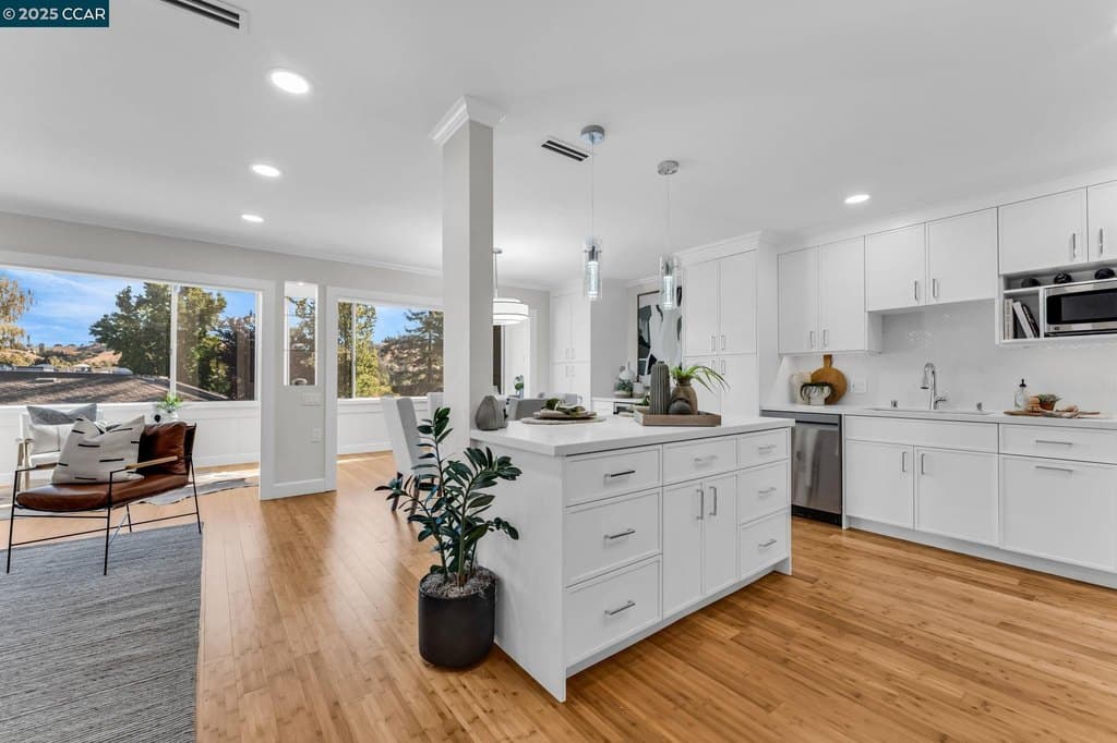 1200 Leisure Ln Apt 4, Walnut Creek