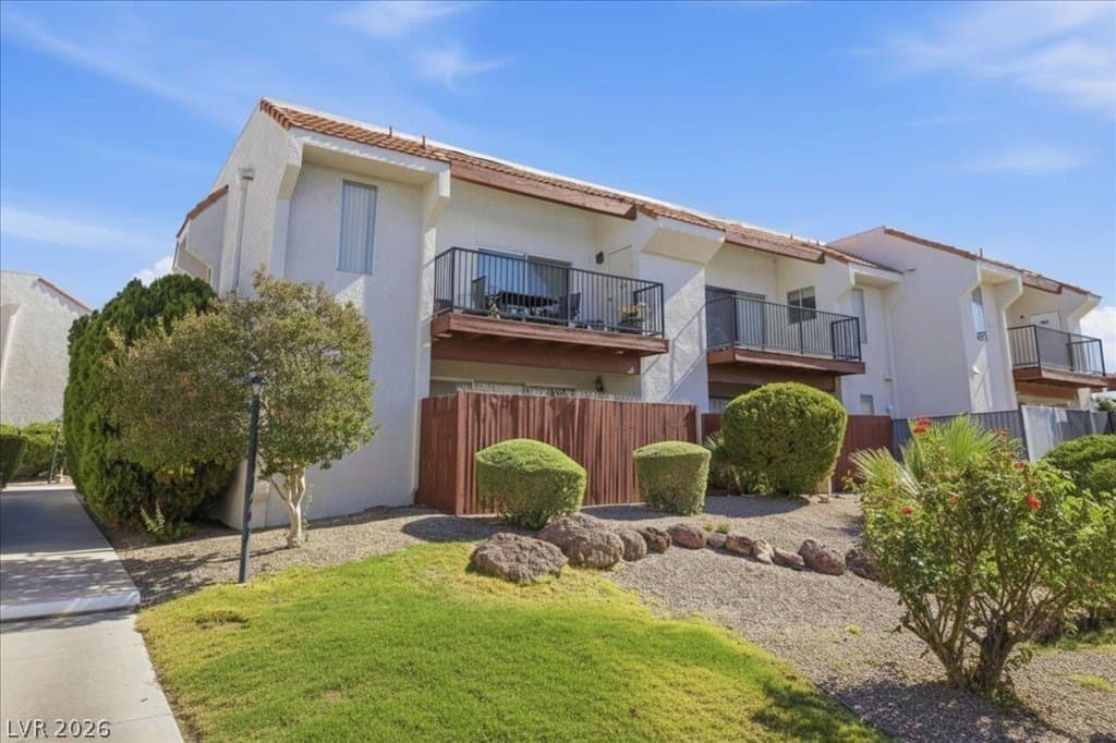 870 Avenue B Apt 906, Boulder City
