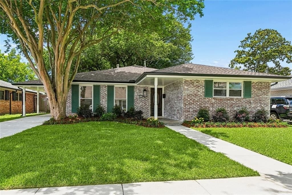 4512 Wade St, Metairie