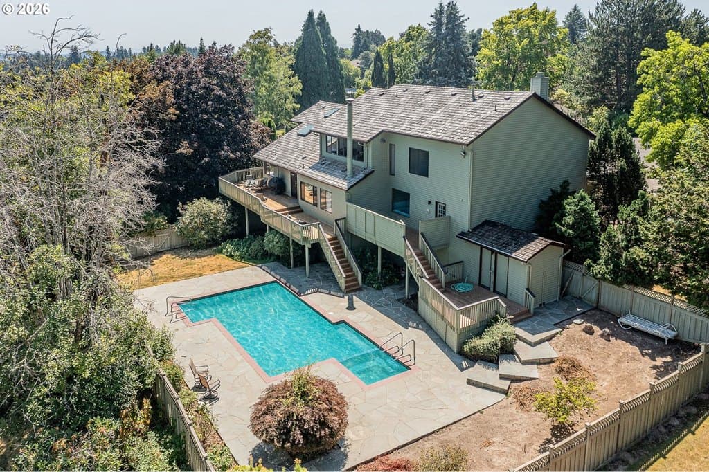 12357 SW Duchilly Ct, Portland