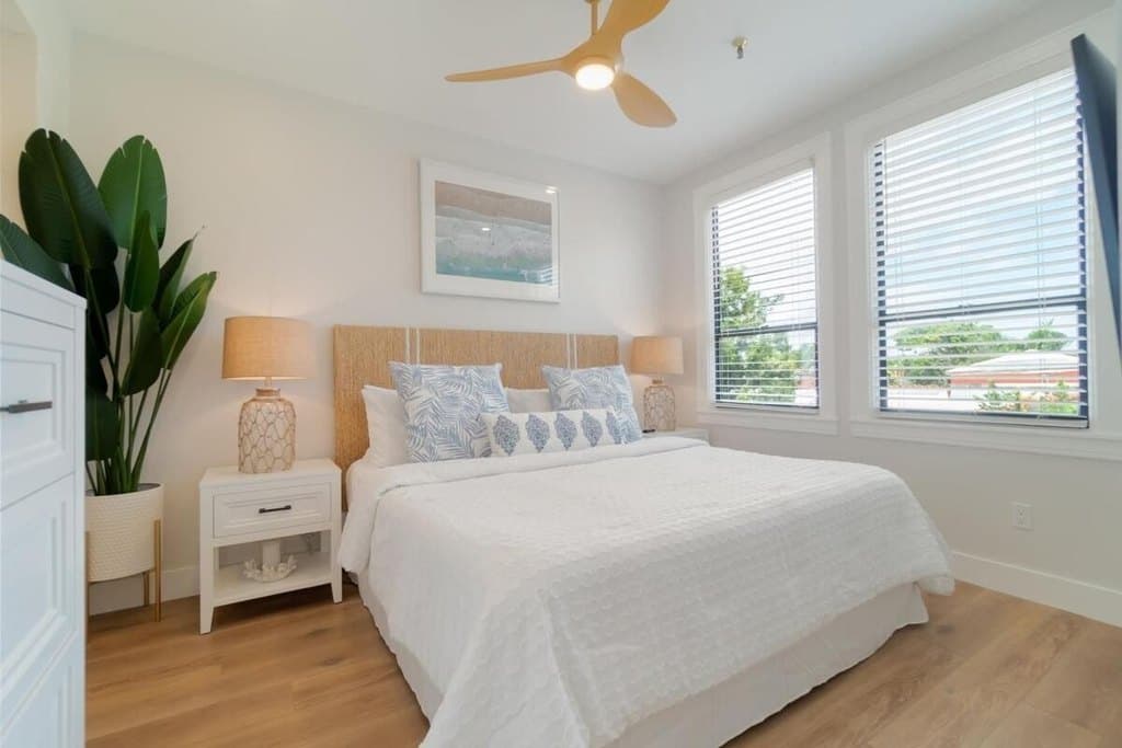 235 Sunrise Ave Unit 2208, Palm Beach