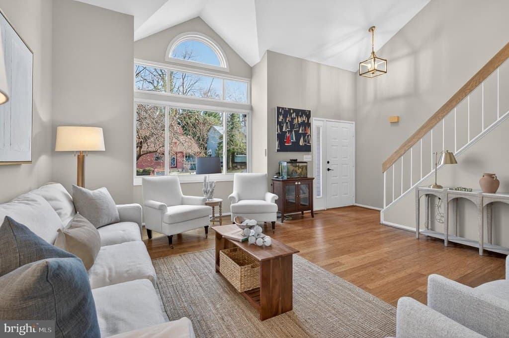 40 Windwhisper Ln, Annapolis