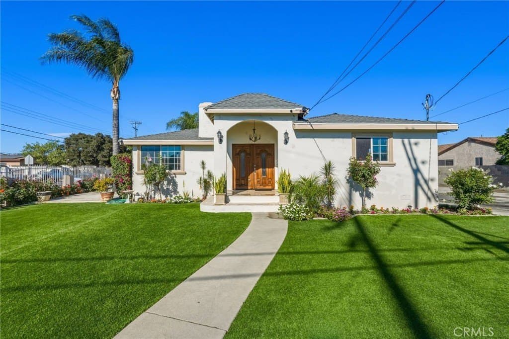 8630 Sharp Ave, Sun Valley