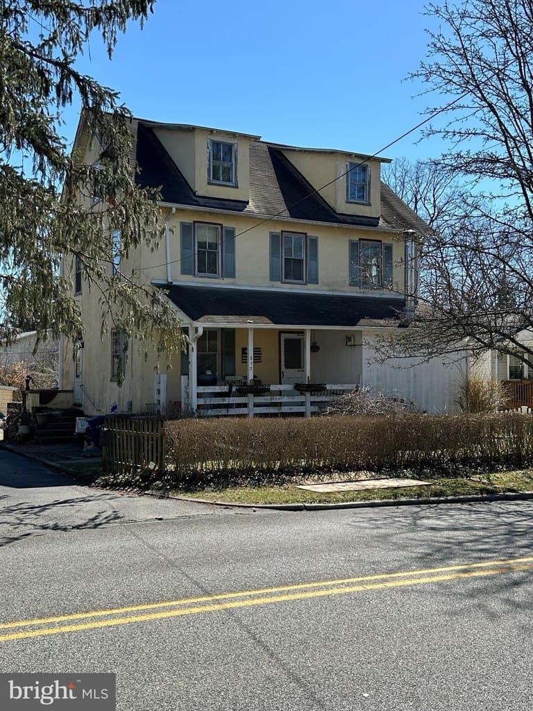 317 S Devon Ave, Wayne