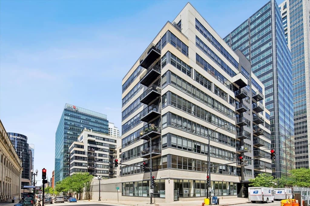 130 S Canal St Unit 425-26, Chicago