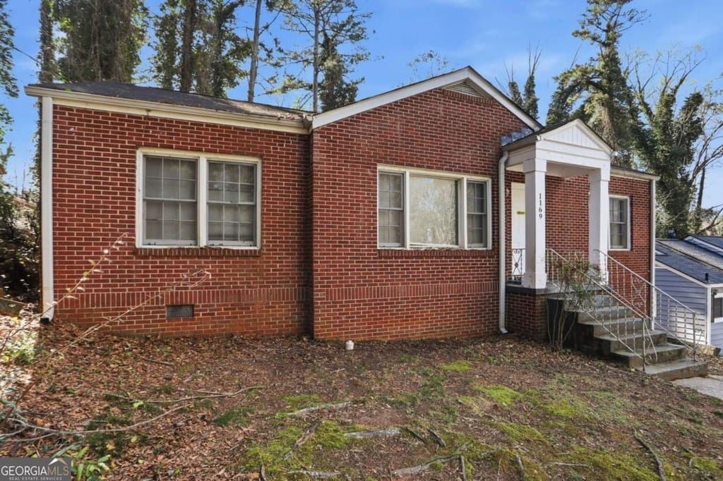 1169 Eastridge Rd SW