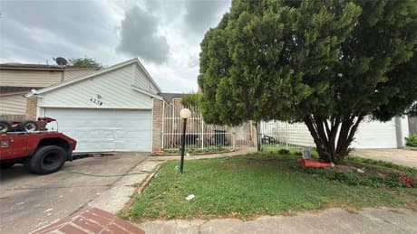 4238 Willow Beach Dr