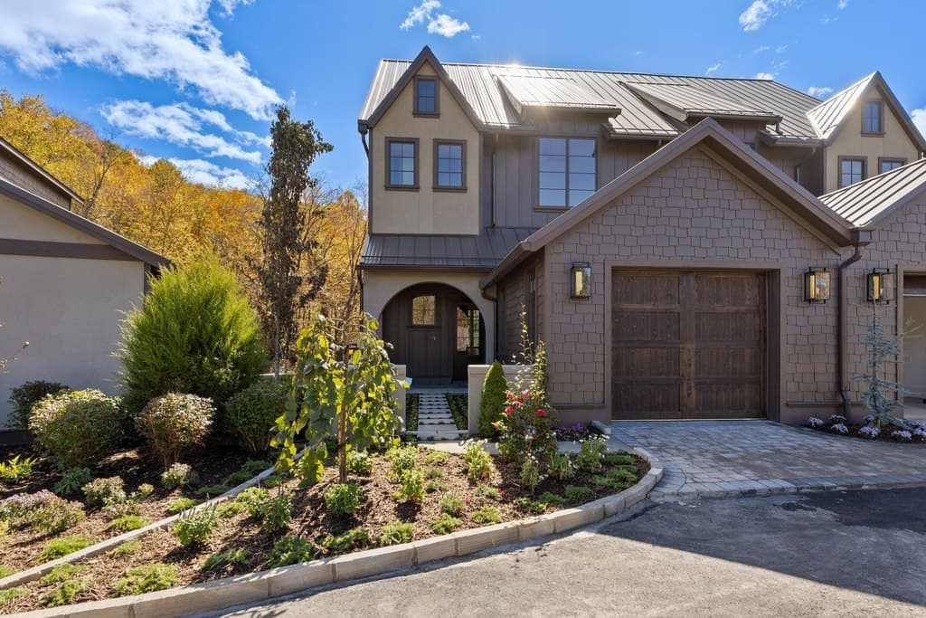 504 Birchwood Dr Unit B2, Highlands