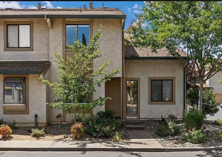 2128 Bueno Dr Apt 18, Davis