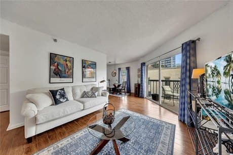 1 Biscayne Dr NW Unit 302