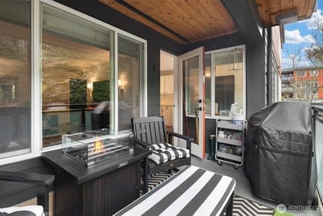 7021 Sand Point Way NE Unit B305