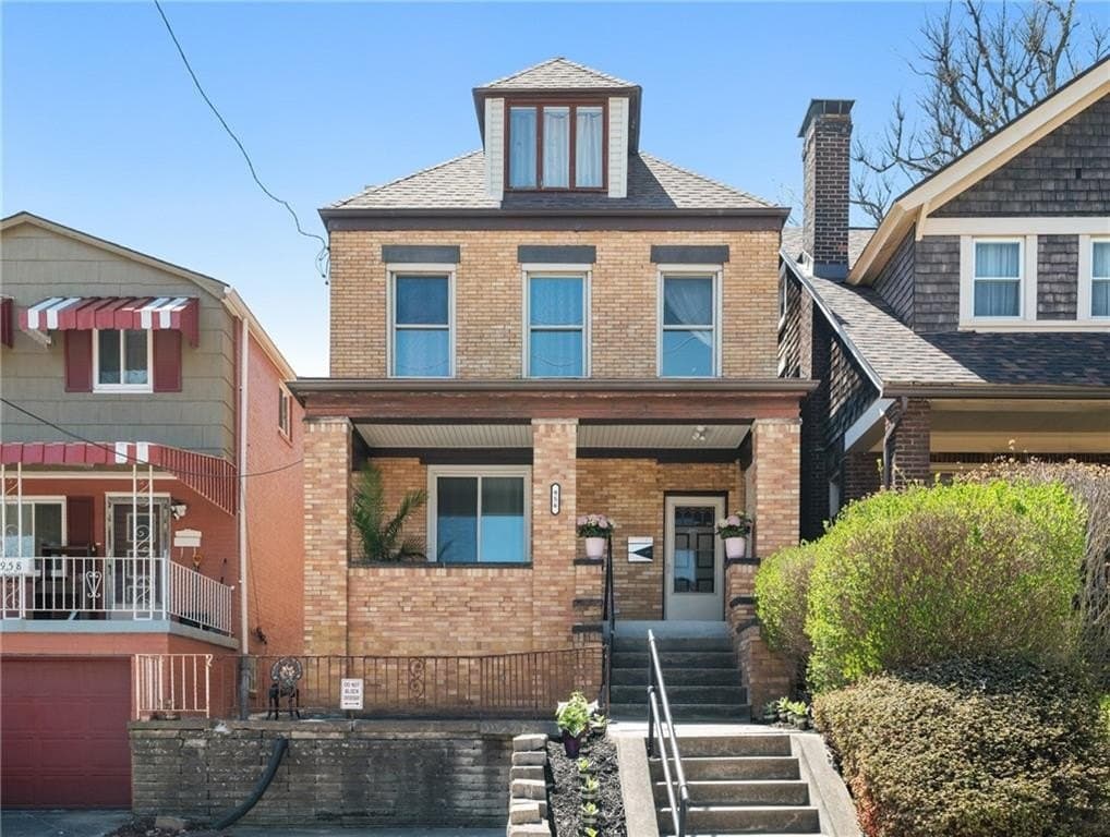 956 Greenfield Ave, Pittsburgh