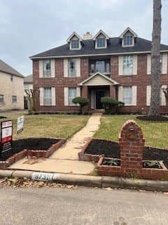 9731 New Kent Dr, Sugar Land