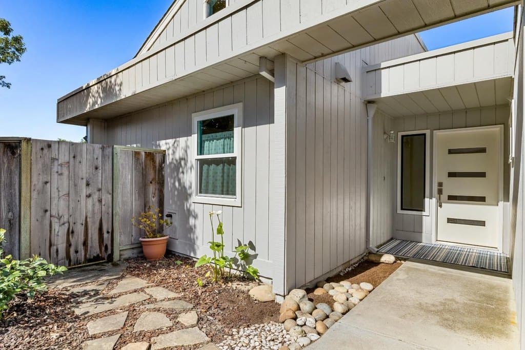 710 Freeman Ct, Santa Cruz