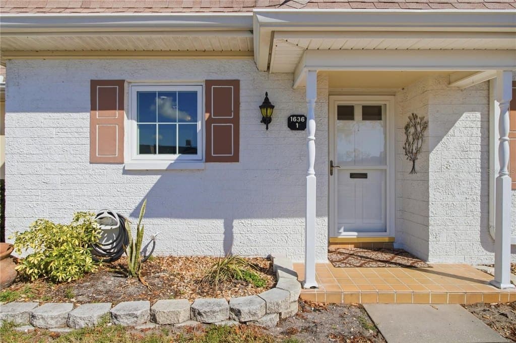 1636 S Lake Ave Apt 1, Clearwater