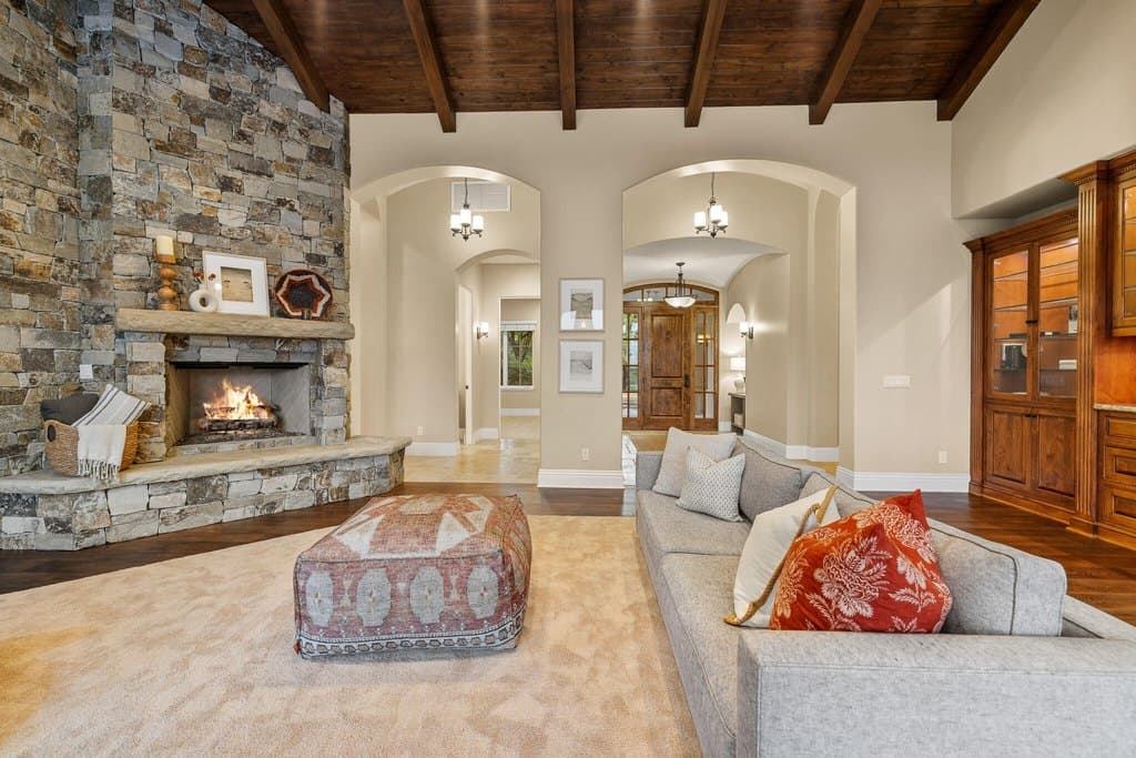 12750 Macdonald Dr, Ojai