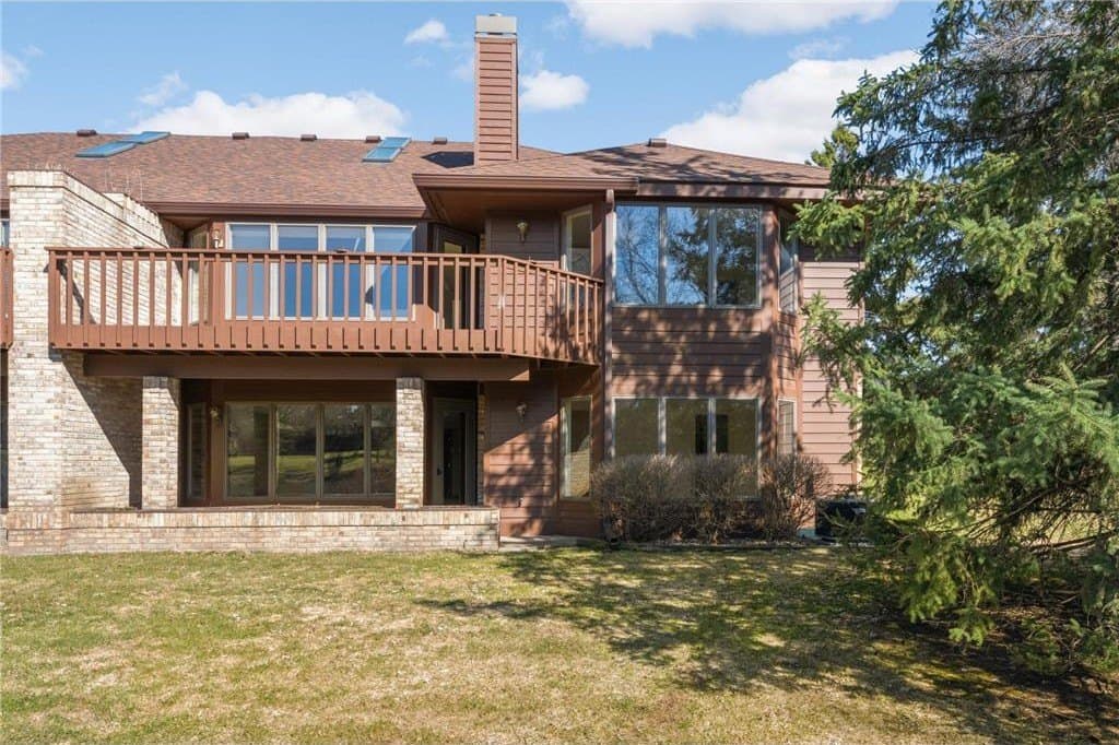 7798 Lochmere Ter, Edina