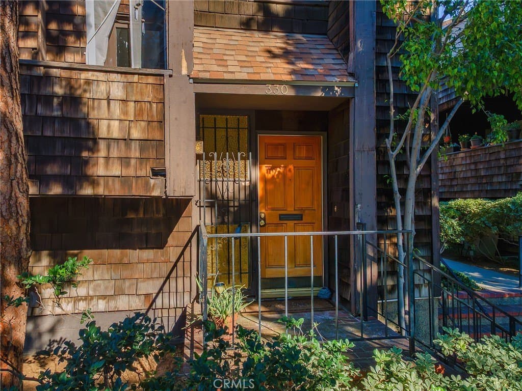 330 N 5th St, Burbank