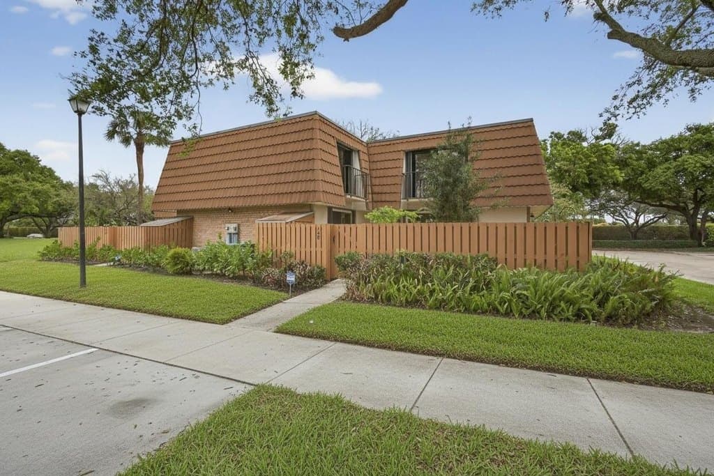 168 Heritage Way, West Palm Beach