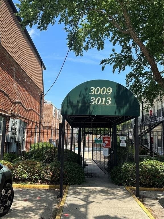 3013 Ridgelake Dr Apt 201, Metairie