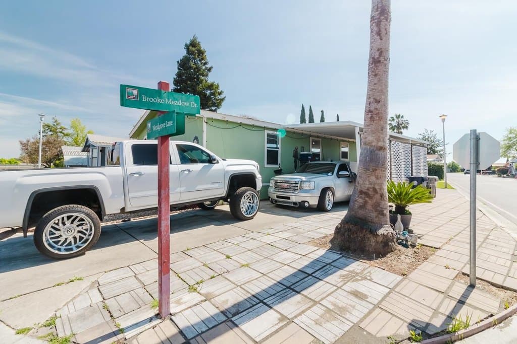 3950 Mack Rd Spc 158, Sacramento