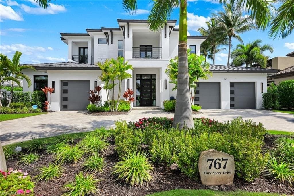 767 Park Shore Dr, Naples
