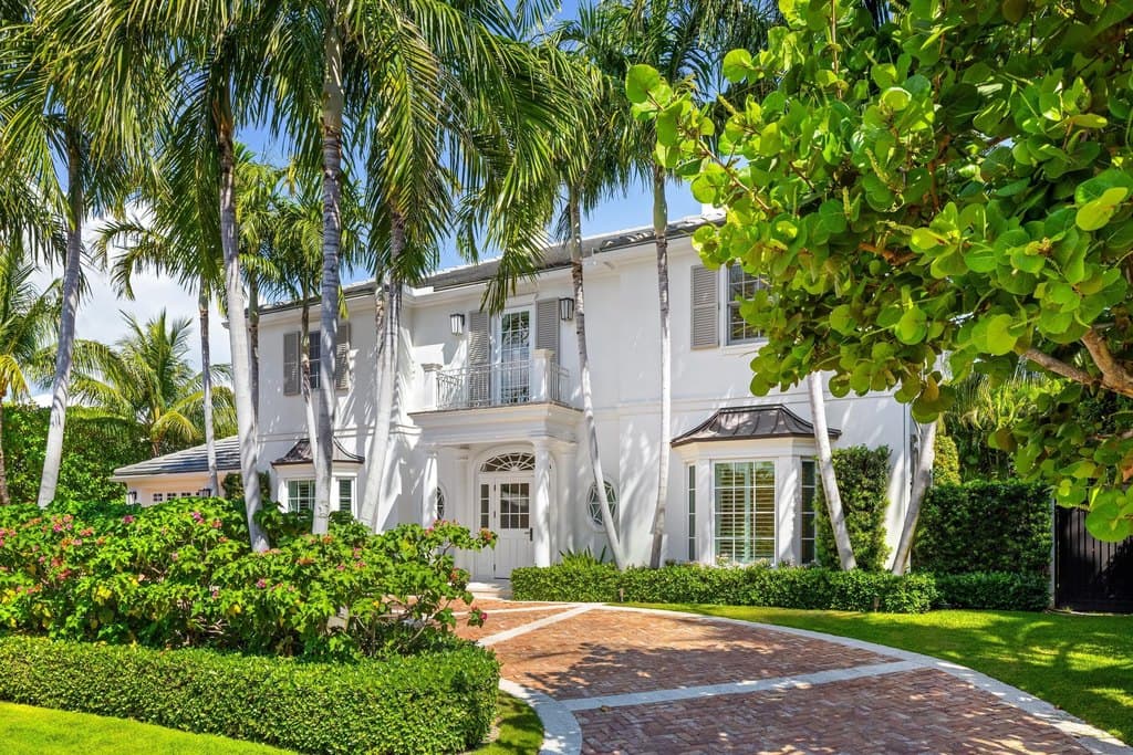 211 Ocean Ter, Palm Beach