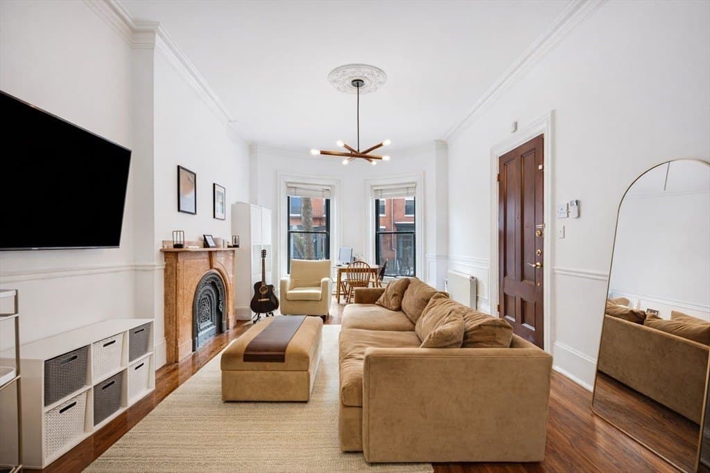 79 Waltham St Unit 2