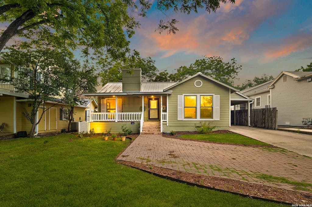 135 Corona Ave, Alamo Heights