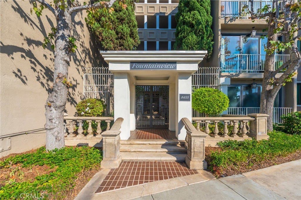8455 Fountain Ave Unit 108, West Hollywood