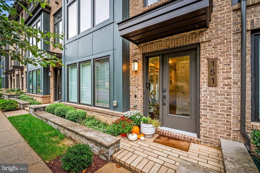 151 Winsome Cir, Bethesda