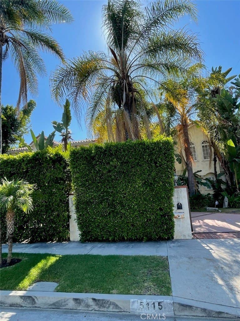 5115 Collett Ave, Encino